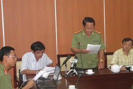 Cơ quan an ninh điều tra thông báo vụ việc với báo chí (Ảnh: HHH/Vietnam+)