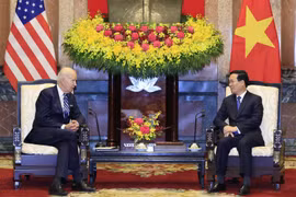Chủ tịch nước Võ Văn Thưởng tiếp Tổng thống Hoa Kỳ Joe Biden. (Ảnh: Thống Nhất/TTXVN)