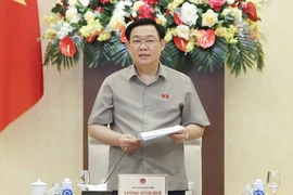 Chủ tịch Quốc hội Vương Đình Huệ phát biểu bế mạc phiên họp. (Ảnh: Doãn Tấn/TTXVN)