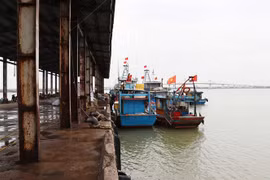Cảng cá Xuân Hội, Hà Tĩnh. (Ảnh minh họa: Hữu Quyết/TTXVN)