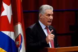 Chủ tịch Cuba Miguel Diaz-Canel phát biểu tại một hội nghị ở La Habana. (Ảnh: AFP/TTXVN)