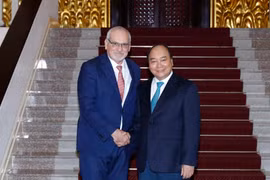 Thủ tướng Nguyễn Xuân Phúc tiếp ông Philippe Le Houérou, Tổng Giám đốc điều hành Tổ chức Tài chính quốc tế (IFC). (Ảnh: Thống Nhất/TTXVN)