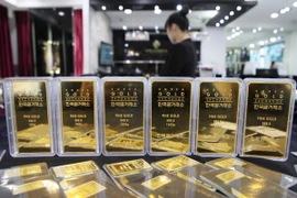 Các thỏi vàng trưng bày tại sàn giao dịch vàng ở Seoul, Hàn Quốc. (Nguồn: EPA/TTXVN)