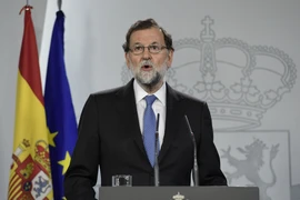 Thủ tướng Tây Ban Nha Mariano Rajoy trong cuộc họp báo ở Barcelona. (Nguồn: AFP/TTXVN)