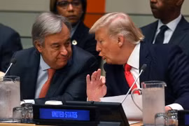 Tổng thư ký Liên hợp quốc Antonio Guterres (trái) và Tổng thống Mỹ Donald Trump trong cuộc gặp ở New York, Mỹ. (Nguồn: AFP/TTXVN)