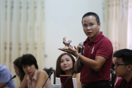 12 con giáp Quý Linh, một sản phẩm thủ công mỹ nghệ độc đáo sẽ được làm giải thưởng cho các tác phẩm xuất sắc. (Ảnh: Minh Sơn/Vietnam+)