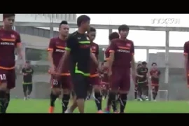 [VIdeo] Đặt chân đến Malaysia, U23 Việt Nam bị làm khó 