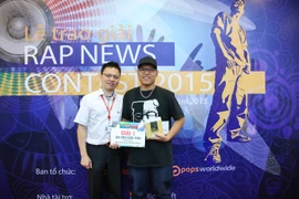 [Photo] Vinh danh những đội thắng cuộc trong Rap News Contest 2015