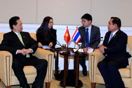 Thủ tướng Nguyễn Tấn Dũng hội kiến với Thủ tướng Thái Lan Prayuth Chan-ocha. (Ảnh: Đức Tám/TTXVN)