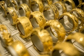 Giá vàng tiếp tục giảm. (Nguồn: Bloomberg)