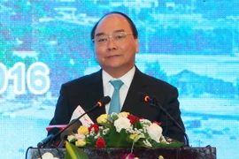 Thủ tướng Nguyễn Xuân Phúc dự và phát biểu tại Hội nghị xúc tiến đầu tư vào tỉnh Ninh Thuận năm 2016. (Ảnh: Thống Nhất/TTXVN)