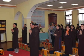 Một lễ cầu siêu vong linh đồng bào chiến sỹ hy sinh trong cuộc chiến đấu bảo vệ biển đảo, biên giới quê hương. (Ảnh: Nguyễn Hoàng Linh/Vietnam+)