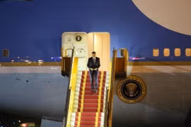 Tổng thống Barack Obama đến Việt Nam. (Ảnh: Lê Minh Sơn/Vietnam+)