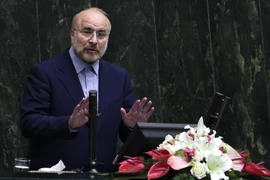 Iran xem xét sử dụng hệ thống thanh toán điện tử của Nhóm BRICS