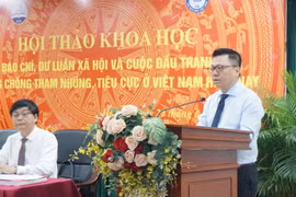 Báo chí, dư luận xã hội với cuộc đấu tranh phòng, chống tham nhũng