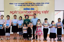 Cộng đồng người Việt ở Bắc Lào hưởng ứng Ngày Tôn vinh Tiếng Việt