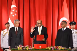 Tổng thống Singapore Tharman Shanmugaratnam tuyên thệ nhậm chức