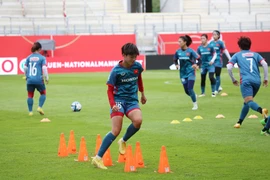 Đội tuyển Nữ Việt Nam tập luyện chuẩn bị cho trận giao hữu với Đức
