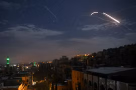 Quân đội Israel tiến hành không kích nhiều mục tiêu tại Syria