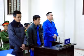 Các bị cáo tại phiên tòa. (Ảnh: Thế Duyệt/TTXVN)