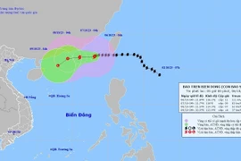 Bão số 4 di chuyển theo hướng Tây, gây biển động dữ dội ở Biển Đông