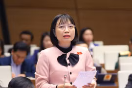 Đảm bảo an toàn hoạt động trải nghiệm và quản lý giá sách giáo khoa