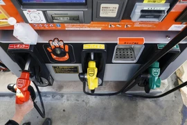 Giá xăng tại Nhật Bản tăng lên mức cao kỷ lục kể tử năm 1990