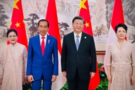 Tổng thống Indonesia thăm Trung Quốc, ký kết nhiều thỏa thuận hợp tác