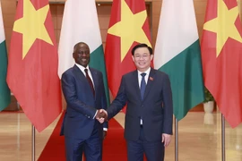 Đoàn Quốc hội Bờ Biển Ngà kết thúc tốt đẹp chuyến thăm Việt Nam