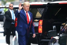 Bồi thẩm đoàn hủy họp, ông Donald Trump tạm thời thoát bị truy tố