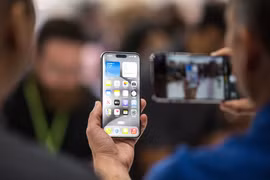 Hàng nghìn người dùng iPhone 15 phàn nàn về tình trạng quá nhiệt