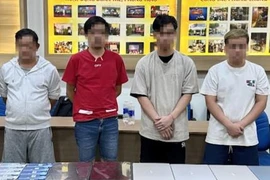 Khởi tố ba đối tượng Malaysia tổ chức cho người khác ở lại Việt Nam