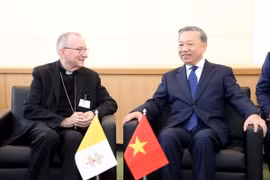 Tổng Bí thư, Chủ tịch nước Tô Lâm gặp Thủ tướng Tòa thánh Vatican, Hồng y Pietro Parolin. (Ảnh: Lâm Khánh/TTXVN)