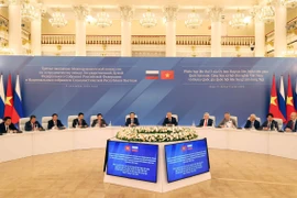 Chủ tịch Quốc hội Trần Thanh Mẫn và Chủ tịch Duma Quốc gia Quốc hội Liên bang Nga Vyacheslav Victorovich Volodin đồng chủ trì Phiên họp lần thứ ba Ủy ban Hợp tác liên Nghị viện Việt Nam-Liên bang Nga. (Ảnh: Thống Nhất/TTXVN)