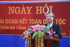 Thường trực Ban Bí thư Trần Quốc Vượng phát biểu tại Ngày hội Đại đoàn kết toàn dân tộc ở thôn Nà Tẳng, xã Lương Bằng, huyện Chợ Đồn, tỉnh Bắc Kạn. (Ảnh: Vũ Hoàng Giang/TTXVN)