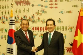 Phó Thủ tướng Trương Hòa Bình hội kiến Chủ tịch Quốc hội Hàn Quốc Chung Sye-kyun. (Ảnh: Vũ Toàn-Hữu Tuyên/Vietnam+)