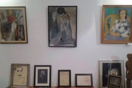 Một số tác phẩm trong bộ sưu tập được trưng bày tại Đức. (Ảnh: Thanh Bình/Vietnam+)