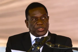 Phó Tổng thống bị phế truất đề nghị Tổng thống Mugabe từ chức