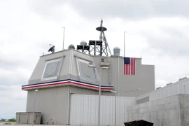 Hệ thống lá chắn tên lửa AEGIS Ashore của Mỹ tại căn cứ Deveselu, Romania. (Nguồn: THX/TTXVN)