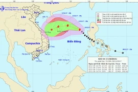 Vị trí và đường đi của bão số 13. (Nguồn: nchmf.gov.vn)