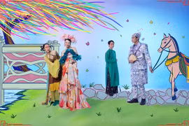 Hoa hậu người Tày Nông Thúy Hằng kể “Truyện Kiều” bằng ngôn ngữ thời trang