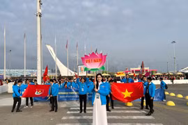 Hoa hậu Đỗ Thị Hà quảng bá Áo dài tại Liên hoan Thanh niên Thế giới 2024
