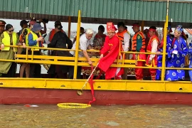 Nghi lễ rước nước linh thiêng Bạch Hạc: Sản phẩm du lịch độc đáo vùng Đất Tổ