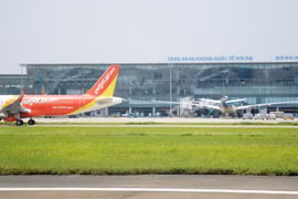 Sân bay Nội Bài sẽ tạm dừng khai thác một đường cất hạ cánh. (Ảnh: Việt Hùng/Vietnam+)