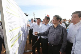 Thủ tướng Phạm Minh Chính kiểm tra Dự án Cảng hàng không quốc tế Long Thành. (Ảnh: Dương Giang/TTXVN)