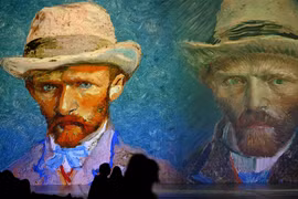 Nhân kỷ niệm 50 năm thành lập, Bảo tàng Van Gogh tại thành phố Amsterdam, Hà Lan và nhiều nơi khác đã tổ chức một loạt các hoạt động tôn vinh di sản của Vincent van Gogh - nghệ sỹ bậc thầy người Hà Lan có sức ảnh hưởng lớn đến lịch sử hội họa thế giới. (Ả