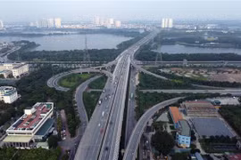 Nút giao thông Pháp Vân-Cầu Giẽ cửa ngõ phía Nam của Thủ đô. (Ảnh: Huy Hùng/TTXVN)