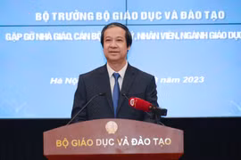 Bộ trưởng Bộ Giáo dục và Đào tạo Nguyễn Kim Sơn phát biểu tại buổi gặp gỡ. (Ảnh: Bộ GD-ĐT)