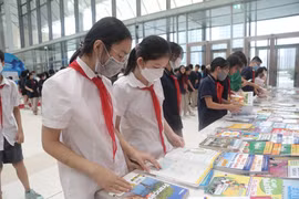 Bộ Giáo dục và Đào tạo đề xuất chưa biên soạn sách giáo khoa. (Ảnh: PV/Vietnam+)