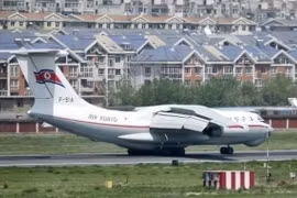 Máy bay của Hãng hàng không quốc gia Triều Tiên Air Koryo tại sân bay Đại Liên, Trung Quốc ngày 8/5. (Nguồn: Kyodo/TTXVN)
